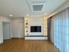 NTG152 ให้เช่า Centro บางนา 9 ใกล้ Mega Bangna เฟอร์ครบ หิ้วกระเป๋าพร้อมเข้าอยู่ได้เลย-202509291712551759140775850.jpg