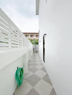 ขายทาวน์โฮม 3 ชั้น ใกล้หมู่บ้านนักกีฬาแหลมทอง บ้านรีโนเวทใหม่พร้อมอยู่ (N.1874)-202509291734211759142061078.jpg