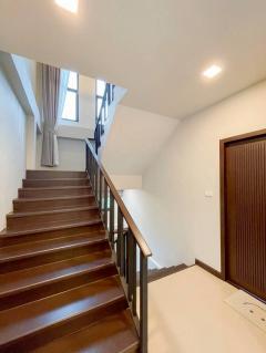 ขายทาวน์โฮม 3 ชั้น ใกล้หมู่บ้านนักกีฬาแหลมทอง บ้านรีโนเวทใหม่พร้อมอยู่ (N.1874)-202509291734221759142062146.jpg