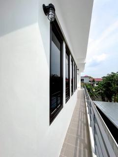 ขายทาวน์โฮม 3 ชั้น ใกล้หมู่บ้านนักกีฬาแหลมทอง บ้านรีโนเวทใหม่พร้อมอยู่ (N.1874)-202509291734231759142063762.jpg