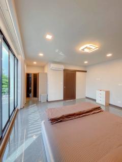 ขายทาวน์โฮม 3 ชั้น ใกล้หมู่บ้านนักกีฬาแหลมทอง บ้านรีโนเวทใหม่พร้อมอยู่ (N.1874)-202509291734251759142065393.jpg