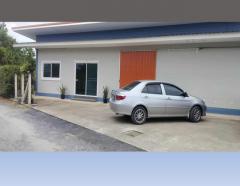 ให้เช่าสำนักงาน/โกดัง ถ.1037 ต.ท่ากระชับ อ.นครชัยศรี นครปฐม 100 ตรม. แอร์ 2 มีเฟอร์/เครื่องใช้สำนักงาน ใกล้ร้านอาหารนาเนีย, วัดไทร