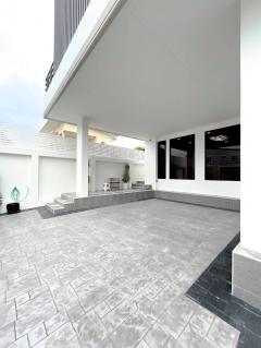 ให้เช่าทาวน์โฮม 3 ชั้น ใกล้หมู่บ้านนักกีฬาแหลมทอง บ้านรีโนเวทใหม่พร้อมอยู่ (N.1874)-202509300953371759200817234.jpg