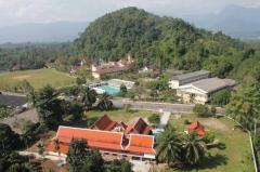 ขายโฮมสเตย์เรือนไทยพรมคีรี,นครศรีฯ ติดวัดเขาขุนพนม พร้อมห้องพัก 10 ห้อง บนเนื้อที่กว้างขวางถึง 5 ไร่ 67 ตารางวา