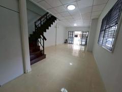 ขายด่วนทาวน์เฮ้าส์ 2 ชั้น บ้านหลังมุม หมู่บ้านชายคลอง ซอยคิงคองบางบ่อ พร้อมอยู่ (N.1876)-202509301134011759206841189.jpg