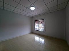 ขายด่วนทาวน์เฮ้าส์ 2 ชั้น บ้านหลังมุม หมู่บ้านชายคลอง ซอยคิงคองบางบ่อ พร้อมอยู่ (N.1876)-202509301134041759206844847.jpg