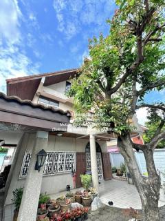 บ้าน ขายบ้านเดี่ยว 2 ชั้น ซ.นราธิวาสราชนครินทร์ (ใกล้ ถ.จันทน์) 96 ตร.ว. 4 น 3 น้ำ 3 จอดรถ 79000000 บาท. 4 Bedroom ใหญ่ขนาด 96 ตาราง.วา 0 Ngan 0 Rai   บรรยากาศดี เป็นบ้านเดี่ยวสวย 2 ชั้น ใจกลางเมือง ที่ตั้งอยู่ท่ามกลางสิ่งอำนวยความสะดวกในทุกมิติ โดยส