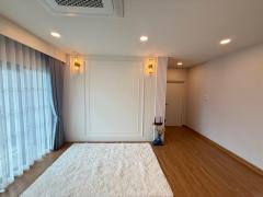 ให้เช่าบ้านเดี่ยว CENTRO วิภาวดี | หลังใหญ่สุดในโครงการ | 274 ตร.ม. 63 ตร.ว | 4 ห้องนอน 5 ห้องน้ำ | บ้านหลังมุม-202510012147491759330069897.jpg