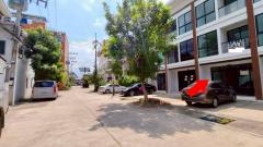 ขายอาคารพาณิชย์ 3 ชั้น โครงการเรเนซองซ์  บางละมุง ใกล้ถนนสุขุมวิทเพียง 60 เมตร คุณโอ๋ 098-097-8715-202510021457541759391874176.jpg