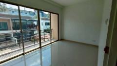 ขายทาวน์เฮาส์ 2 ชั้น โครงการเรเนซองซ์  บางละมุง ใกล้ถนนสุขุมวิทเพียง 60 เมตร คุณโอ๋ 098-097-8715-202510021532201759393940260.jpg