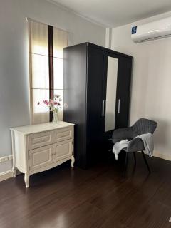 NTG177 ให้เช่า บ้านเดี่ยว บ้านพร้อมพัฒน์ พระราม 9-วงแหวน เฟอร์ครบ ใกล้ กรุงเทพกรีฑาตัดใหม่ บ้านตกแต่งใหม่ทั้งหลัง-202510022219291759418369221.jpg