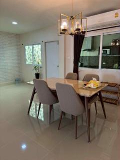 RM623 ให้เช่า ทาวน์โฮม รสา แกรนด์วิลล์ พหลโยธิน 73  เครื่องใช้ไฟฟ้าและเฟอร์นิเจอร์ครบ พร้อมเข้าอยู่ ใกล้ BTS คปอ-202510022251191759420279780.jpg