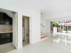 ขายทาวน์โฮม 3 ชั้น โครงการบ้านกลางเมือง พระราม3-ราษฎร์บูรณะ ทำเลดี เดินทางสะดวก ใกล้สำนักงานเขตราษฎร์บูรณะ-202510031132291759465949523.jpg