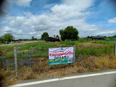 ขาย ที่ดินเปล่า พร้อมบ้านชั้นเดียว เนื้อที่ 4-0-14 ไร่ ( 4 ไร่ 14 ตร.ว.) โฉนดครุฑแดง ใกล้ถนนใหญ่ ในซอยข้างศาลปกครอง ต.โพธิ์พระยา อ.เมือง จ.สุพรรณบุรี ติดถนนสาธารณะ เดินทางสะดวก ใกล้ชุมชน