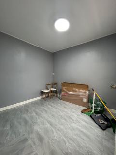 บ้านเช่าศรีนครินทร์ ใกล้รถไฟฟ้า ถ.นครินทร์ บ้านตกแต่งใหม่ เฟอร์+เครื่องใช้ไฟฟ้าใหม่หมด ทำเลดีมากใกล้ห้างสรรพพสินค้ามากมาย-202510031405431759475143933.jpg