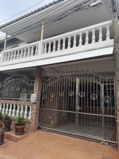 ให้เช่าทาวน์โฮม 2 ชั้น 4 ห้องนอน รัชดา 18 ห้วยขวาง ประชาราษฎร์บำเพ็ญ เฟอร์พร้อมอยู่ ใกล้ MRT ห้วยขวาง สุทธิสาร  ให้เช่าทาวน์โฮม-2-ชั้น-4-ห้องนอน-รัชดา