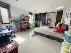 อาคารพาณิชย์ 2 คูหา โบ๊เบ๊มาร์เก็ต โคราช เนื้อที่ 36 ตร.ว ทำเลทองกลางการค้าใหญ่ เหมาะลงทุนต่อยอดธุรกิจ-202510041516591759565819304.jpg