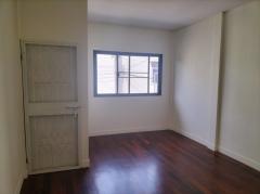 NTG907 ให้เช่าทาวน์เฮ้าส์ รีโนเวทใหม่ เดินทางสะดวกลาดพร้าว48-202510042214421759590882051.jpg