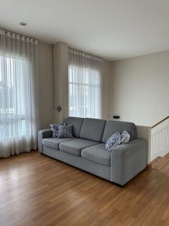 RM145 ขายหรือให้เช่าบ้านเดี่ยว 2 ชั้น หมู่บ้านวรารมย์ พรีเมี่ยม วัชรพล-จตุโชติ หลังมุม เดินทางสะดวก ใกล้ทางด่วน 5 นอน-202510050000201759597220534.jpg