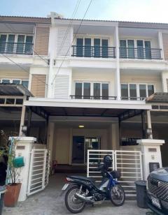 NTG185  ให้เช่าทาวน์โฮม 3 ชั้น คาซ่าซิตี้ สุคนธ์สวัสดิ์ 2  พร้อมอยู่ อยู่ตรงข้ามโรงเรียนโชคชัย 4 ครูเกียว เดินทางสะดวก