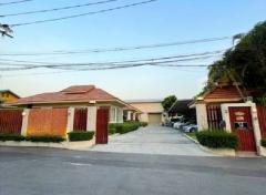 ขาย สำนักงาน โกดัง MRT มัยลาภ 1.2 กม. โลตัส รามอินทรา ซ.8 1 กม. ที่พักอาศัย แบบครบวงจร 1 ไร่กว่า หรือ 405  ตร.วา. 705 ตร.ม. 5 ออฟฟิศ 6 น้ำ 