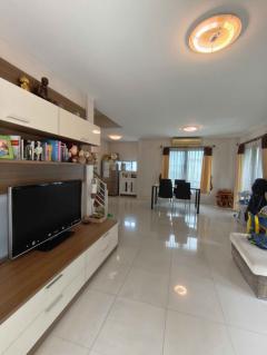 ให้เช่าบ้านเดี่ยว 2 ชั้น พร้อมเฟอร์นิเจอร์ โครงการ ชัยพฤกษ์ ปิ่นเกล้า สาทร ไลน์ไอดี ✅ @bird888-202510061058521759723132056.jpg