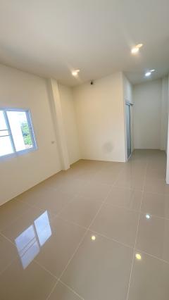 บ้านใหม่โมเดิร์น 2 ชั้น ลำพูน 1.29 ล้าน! 50ตรว. ฟรีโอน! ใกล้เมือง-รพ. 5 นาที โทร 093-584-6654-202510061637311759743451917.jpg