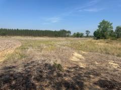 ขายที่ดิน 11 ไร่ 2 งาน 39 ตารางวา ตำบลยะวึก อำเภอชุมพลบุรี จังหวัดสุรินทร์  ที่ตั้ง : 2081 ตำบลยะวึก อำเภอชุมพลบุรี จังหวัดสุรินทร์ 32190 https://maps.app.goo.gl/hQ2QEvZDroiT5fcr7?g_st=al  ขนาดที่ดิน : 11 ไร่ 2 งาน 39 ตารางวา  รายละเอียด ขาย 10 ไร่ ห