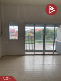 ขายอาคารพาณิชย์ 2 คูหา เนื้อที่ 32 ตร.วา ย์บรรพตพิสัย นครสวรรค์-202510071209521759813792570.jpg