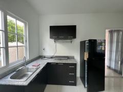 ให้เช่าบ้านแฝด 2 ชั้น หมู่บ้านโกลเด้น นีโอ สาทร พร้อมเฟอร์นิเจอร์ครบ ไลน์ไอดี ✅ @ibx7531n-202510071835461759836946839.jpg