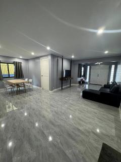 P1262 ให้เช่า บ้านเดี่ยว หมู่บ้านปลาทอง ซอย ศรีด่าน 4 Baan Phathong บนถนนศรีนครินทร์ ติดกับฟู๊ดเเลนด์ ห้าง Jas Urban P1262-ให้เช่า-บ้านเดี่ยว-หมู่บ้านปลาทอ