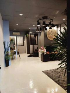 NTG170 ให้เช่า ทาวเฮ้าส์ แจ้งวัฒนะ 6 หลักสี่ รีโนเวทใหม่เปิดกิจการได้ ร้านกาแฟ ร้านอาหาร Home offices ทำเล ดี ใกล้รถไฟฟ้า