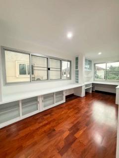 ขายบ้านเดี่ยว 3 ชั้น หัวมุม หมู่บ้านสวนทิปโก้ พร้อมที่ดิน 2 แปลง เขตบางซื่อ จังหวัดกรุงเทพมหานคร-202510091454311759996471742.jpg