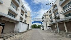 ขายตึกแถว 3.5 ชั้น หมู่บ้านเบญจพฤกษ์ คลอง5 ถนนเลียบคลอง5 พื้นที่ 16.1 ตรว. - 19.2 ตรว. มีให้เลือก 11 คูหา เหมาะทำธุรกิจ ใกล้ม.ราชมงคลธัญบุรี-202510091542461759999366339.jpg