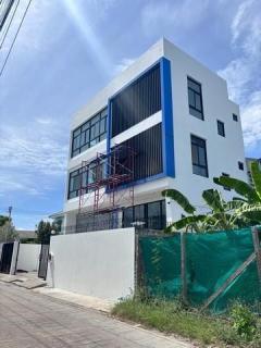 ให้เช่าโกดังสินค้าและอาคารออฟฟิศ 3ชั้น พื้นที่ใช้สอยรวม 375 ตร.ม. ย่านเพชรเกษม ใกล้ The Mall บางแค  ให้เช่าโกดังสินค้าและอาคารออฟฟิศ-3