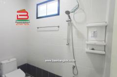 บ้านแฝด หมู่บ้าน กฤษดาเพลส เนื้อที่ 33 ตรว. ถนนกาญจนาภิเษก ต.คลองห้า อ.คลองหลวง จ.ปทุมธานี-202510101008271760065707466.jpg