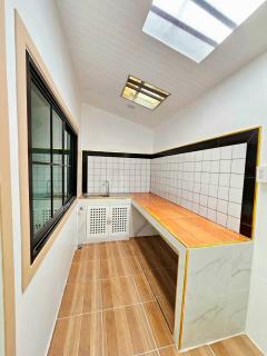  หมู่บ้านร่มเงาไม้ ซอย 10 (มีให้เลือก 2 หลังติดกัน)-202510101140261760071226624.jpg