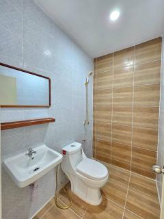  หมู่บ้านร่มเงาไม้ ซอย 10 (มีให้เลือก 2 หลังติดกัน)-202510101140271760071227550.jpg