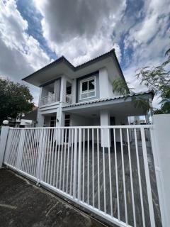 NTG191 ให้เช่าหมู่บ้าน เสนาวิลล์ คู้บ้อน ซอย 27 บ้านสวยพร้อมอยู่ ไม่รับสัตว์เลี้ยง หลังมุม