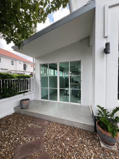 NTG191 ให้เช่าหมู่บ้าน เสนาวิลล์ คู้บ้อน ซอย 27 บ้านสวยพร้อมอยู่ ไม่รับสัตว์เลี้ยง หลังมุม-202510101225071760073907772.jpg