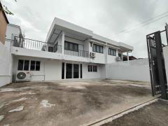 ให้เช่าบ้านเดี่ยว 2 ชั้น 50 ตร.ว. โชคชัย 4 ซอย 56 รีโนเวทใหม่ เหมาะพักอาศัย หรือทำออฟฟิศ