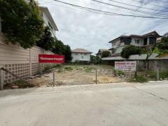 ขายที่ดินถมแล้ว 101 ตร.ว.ย่านโชคชัย4 ซอย54 หมู่บ้านต.รวมโชค ถนนกว้าง เหมาะสร้างบ้าน