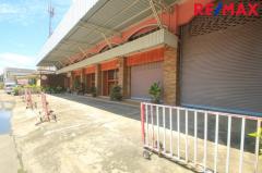 อาคารสำนักงาน5คูหาพร้อมโกดัง 157 ตารางวา ถ.บางกรวย ไทรน้อย หน้าหมู่บ้านบัวทองแลนด์ ตกแต่งต่อเติมพร้อมใช้งาน 3ชั้น มีชั้นลอย ดาดฟ้า 1,443 ตารางเมตร ใกล้แม็คโครบางบัวทอง-202510101437251760081845025.jpg