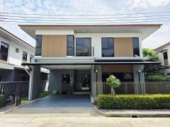 NTG201ให้เช่า บ้านเดี่ยว บ้านลุมพินี สวนหลวง ร.9  เฟอร์นิเจอร์ พร้อมเข้าอยู่ ติดสวนหลวง ร.9 และบึงรับน้ำหนองบอน