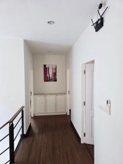 NTG201ให้เช่า บ้านเดี่ยว บ้านลุมพินี สวนหลวง ร.9  เฟอร์นิเจอร์ พร้อมเข้าอยู่ ติดสวนหลวง ร.9 และบึงรับน้ำหนองบอน-202510101757231760093843075.jpg