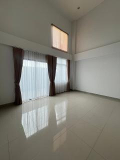 NTG202 ให้เช่า ทาวน์โฮม พรีเมี่ยม เพลส โยธิน-รามอินทรา  หลังมุม บ้านเปล่ามีผ้าม่าน มีแอร์ สามารถทำออฟฟิศจดทะเบียนได้-202510101829571760095797901.jpg