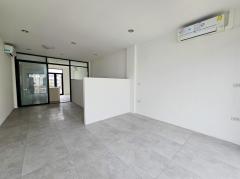 ขาย อาคารพาณิชย์ 3.5 ชั้น เดอะริช อเวนิว @ ดำรงรักษ์ 19.1 ตรว. เหมือนใหม่ ไม่เคยอยู่อาศัย-202510102110271760105427746.jpg