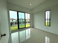 ขาย บ้านเดี่ยว HS027 ทำเลดี ใกล้เซ็นทรัลระยอง เพียง 3 Km. บ้านใหม่ . 165 ตรม 174 ตรว สนามหญ้ากว้าง เหมาะจัดสวน ต่อเติมได้-202510111017161760152636329.jpg