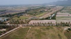 ขายที่ดิน 523 ไร่ ติดถนนหลวง ถนนใหญ่ กว้าง 12 เมตร เหมาะทำโซล่าฟาร์ม Carbon Credit  เส้นอู่ทอง-กาญจนบุรี อ.เลาขวัญ จ.กาญจนบุรี