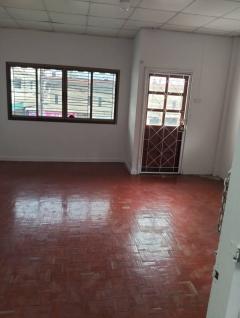 ลงทุนวันนี้ รับค่าเช่าทันที! ทาวน์โฮม 2 ชั้น ทำเลทอง 